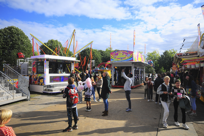 903501 Afbeelding van de kermis in het Griftpark te Utrecht.